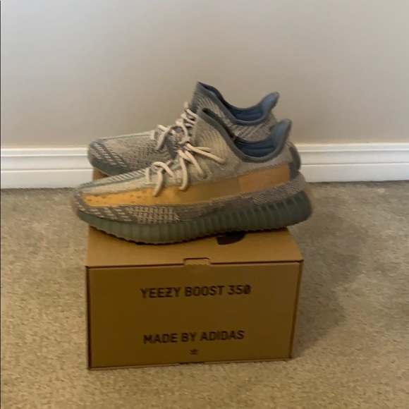 Yeezy Boost 350 V2 Israfil - Picture 2 of 8